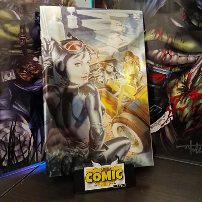 Gotham City Sirens #1 J G Jones 1:25 Foil Variant LTD 500   