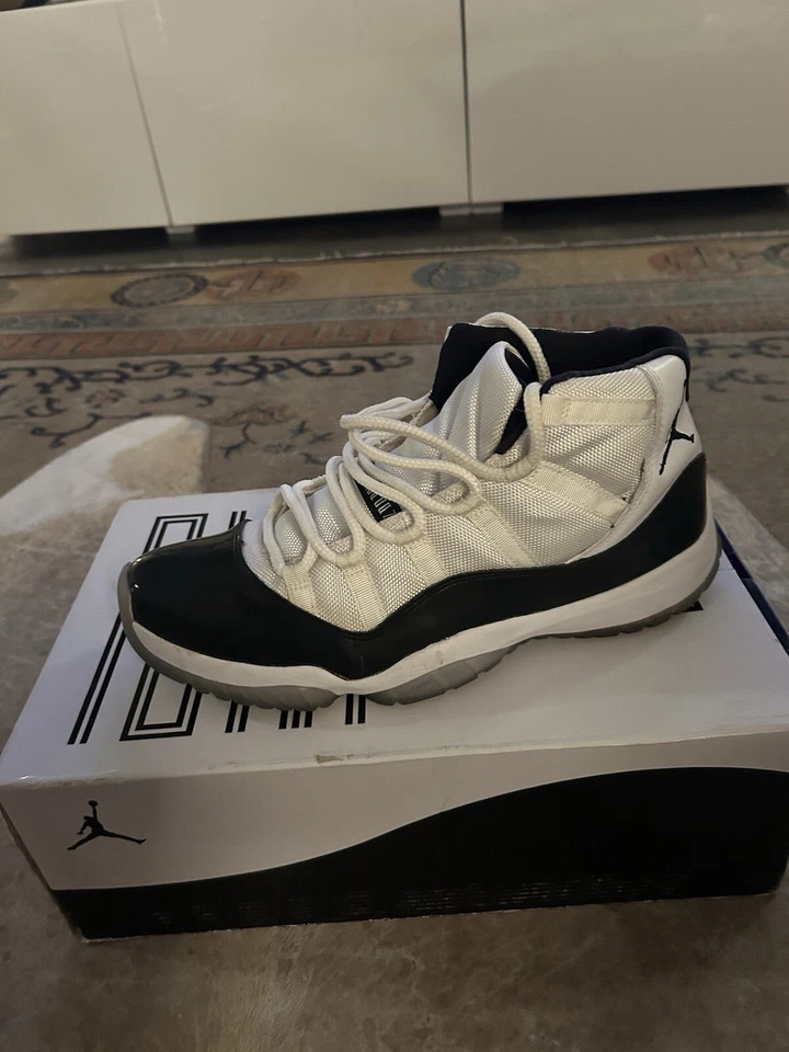 Talla 11 - Jordan 11 Retro Concord 2011 Foto 2 de 4