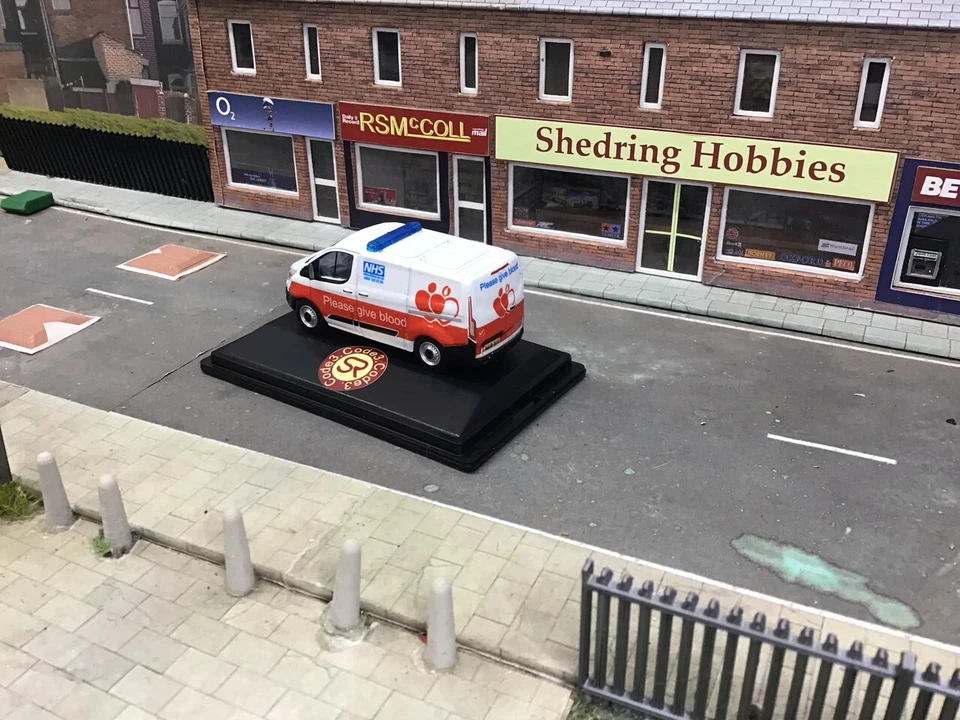 1-76 Code3 Transit Custom NHS Give Blood - Image 3 of 4