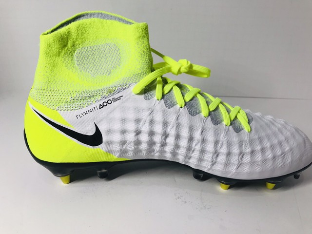 Unboxing NEW 2017 NIKE MAGISTAX PROXIMO II TF Soccer