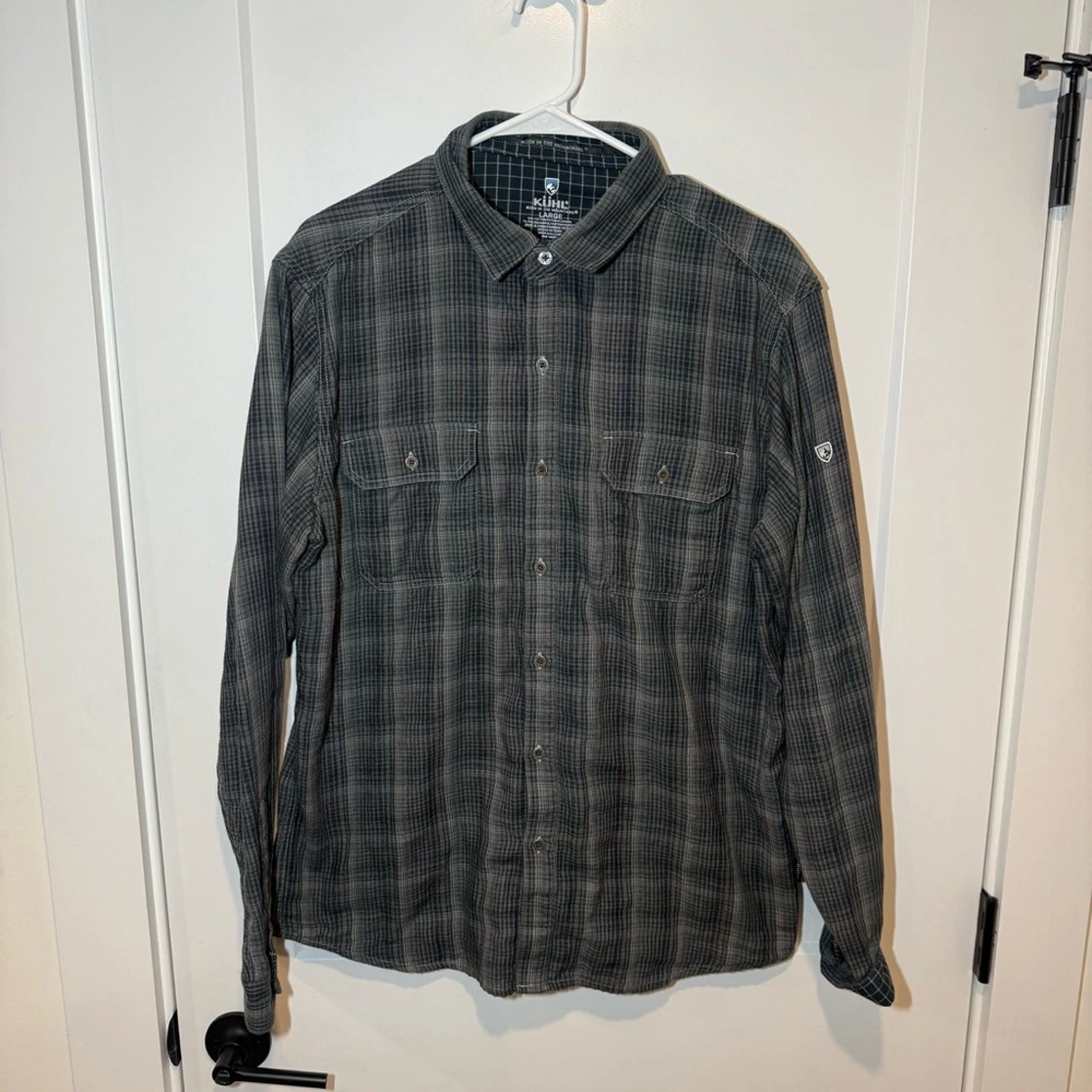Kuhl Shattered Flannel. Casual, outdoor, preppy button up shirt. Workwear. Large
Opens in a new wind