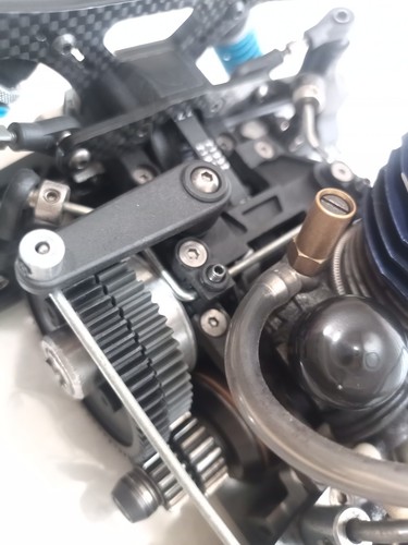Mugen Seiki MTX4 1/10 Nitro Touring Car & Body & Tires & Starter Box & Manual - Picture 11 of 23