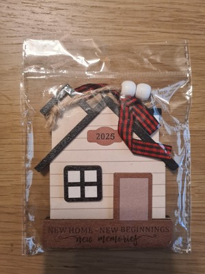 New Home Ornament 2025 - Einweihungsgeschenk für Frauen, Paare, Hausbesitzer