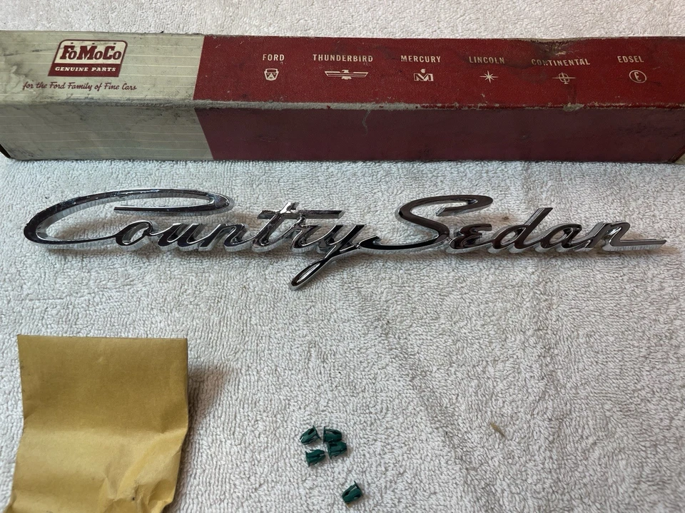 1962 Ford Galaxie страны седан новый из старых запасов задняя четверть панели хром отделка/эмблема/скрипт - Изображение 2 из 4
