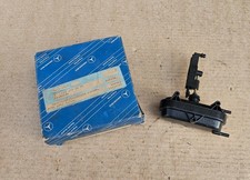 Orig. Mercedes-Benz Stellelement Heckklappe Zentralverriegelung W123 A1238002475