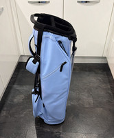 TAYLORMADE 2025 flex tech carry bag in light blue. Brand new still in box 