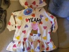 Next Baby Mädchen Peppa Pig Kleid mit Kapuze 6-9 Monate