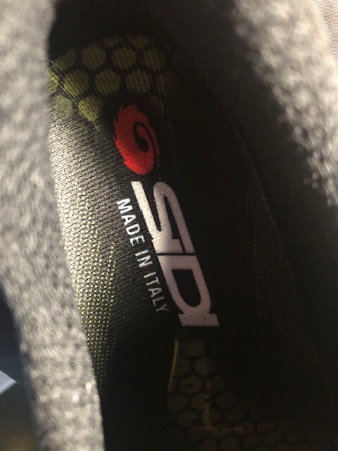 Foto 6 di 9