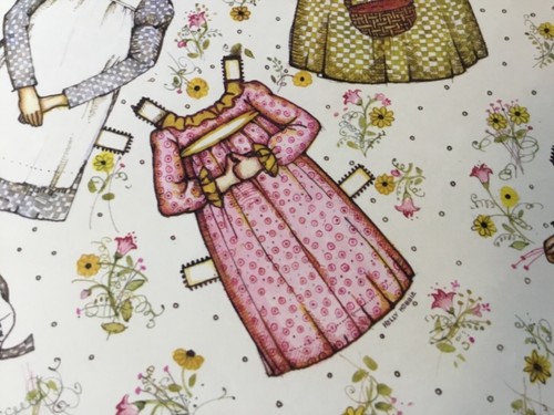 VTG Holly Hobbie Gift Wrap Wrapping Paper Paper Doll Clothes Hats Partial Sheet - Picture 3 of 4