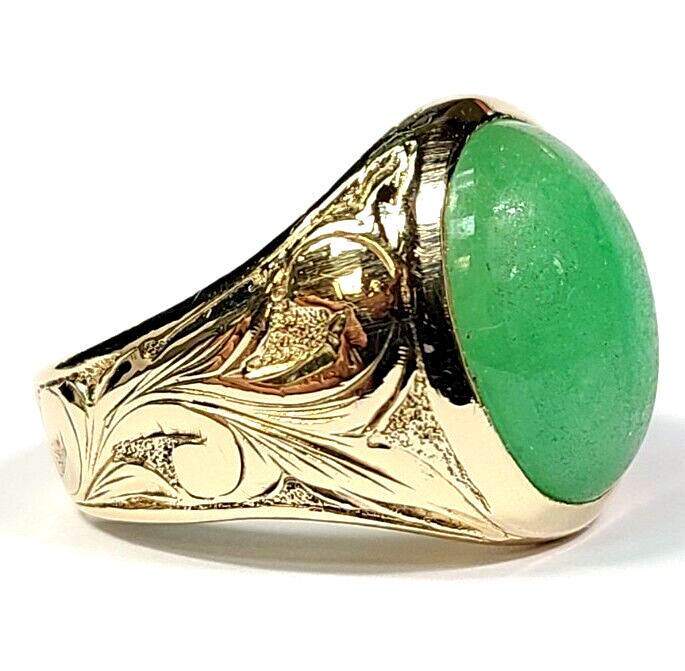 Vintage 14k Yellow Gold Green Jade Etched Floral Large Ring Size