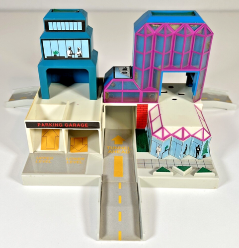 Micro Machines Hiways & Byways City Plaza Playset 1991 Galoob Toys - Picture 2 of 20