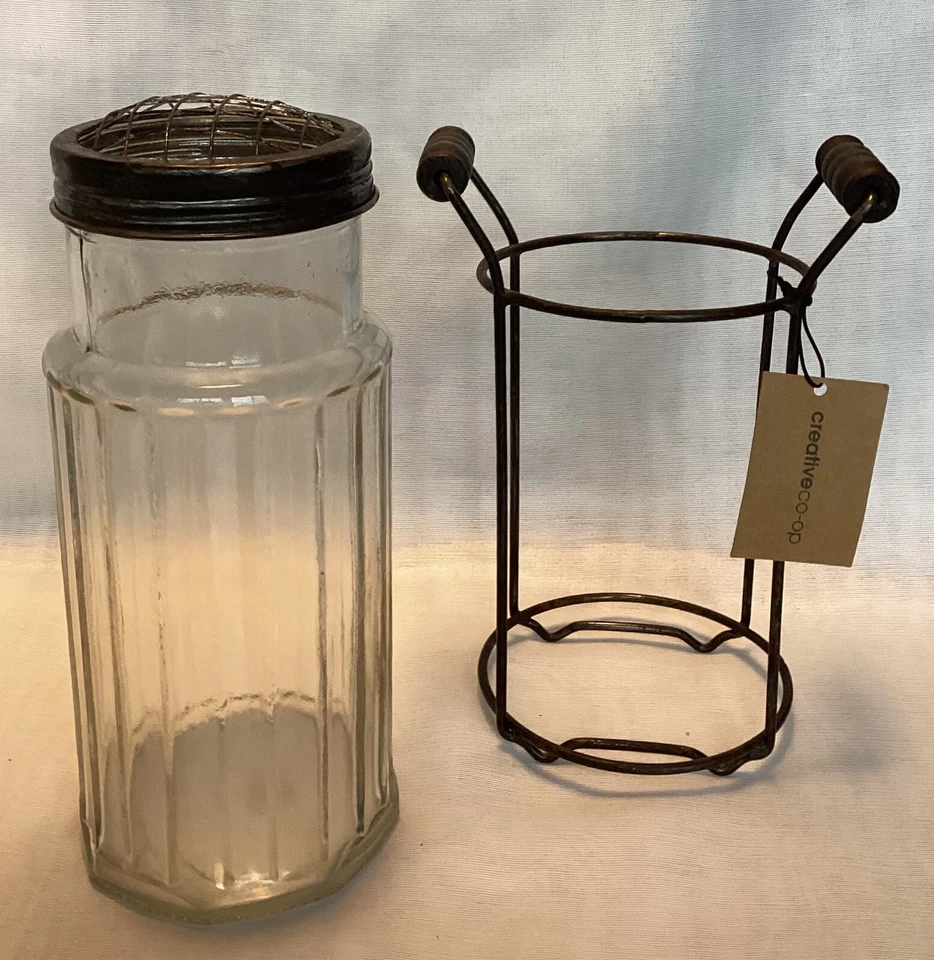 "Florero estilo primitivo con tapa de rana de metal de 8,5"" de alto" Foto 2 de 4