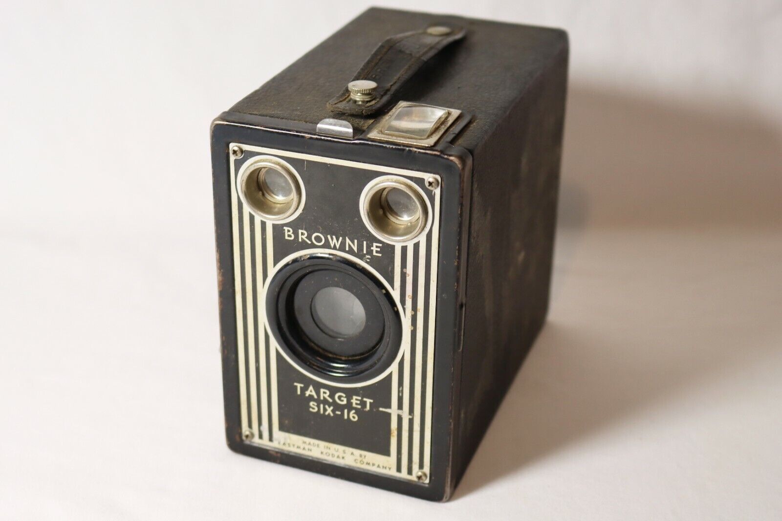 Vintage Eastman Kodak BROWNIE Target Six-16 Box Camera for use with 616 Film