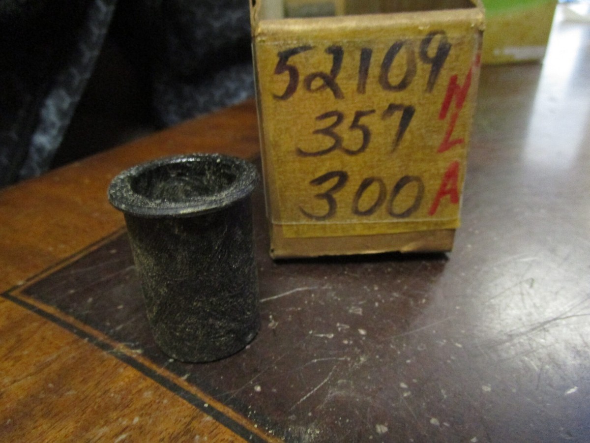 ハーレーダビットソン NOS Honda Cr250 M Mt250 Swing Arm Pivot Thrust Bushing 52109