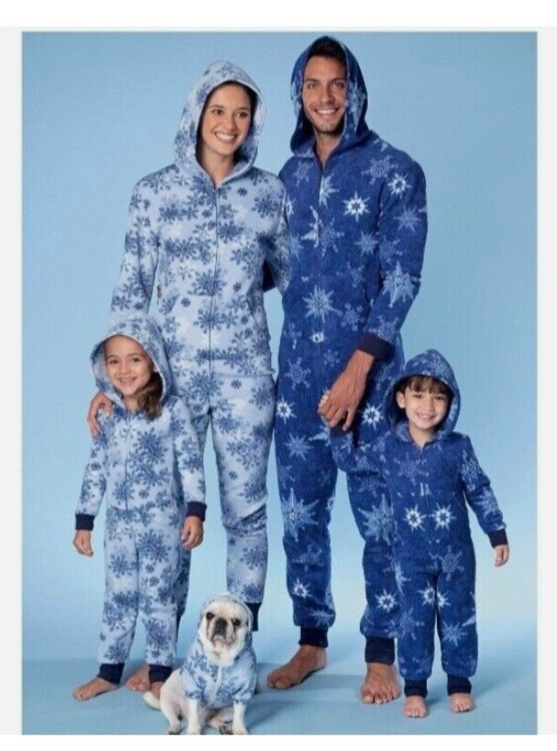 10kg Mix Ladies/Childrens/Mens Onsies, PJ's & Dressing Gowns eBay