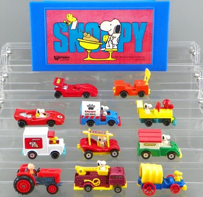Vintage 1970's Aviva Peanuts Diecast Snoopy Charlie Brown