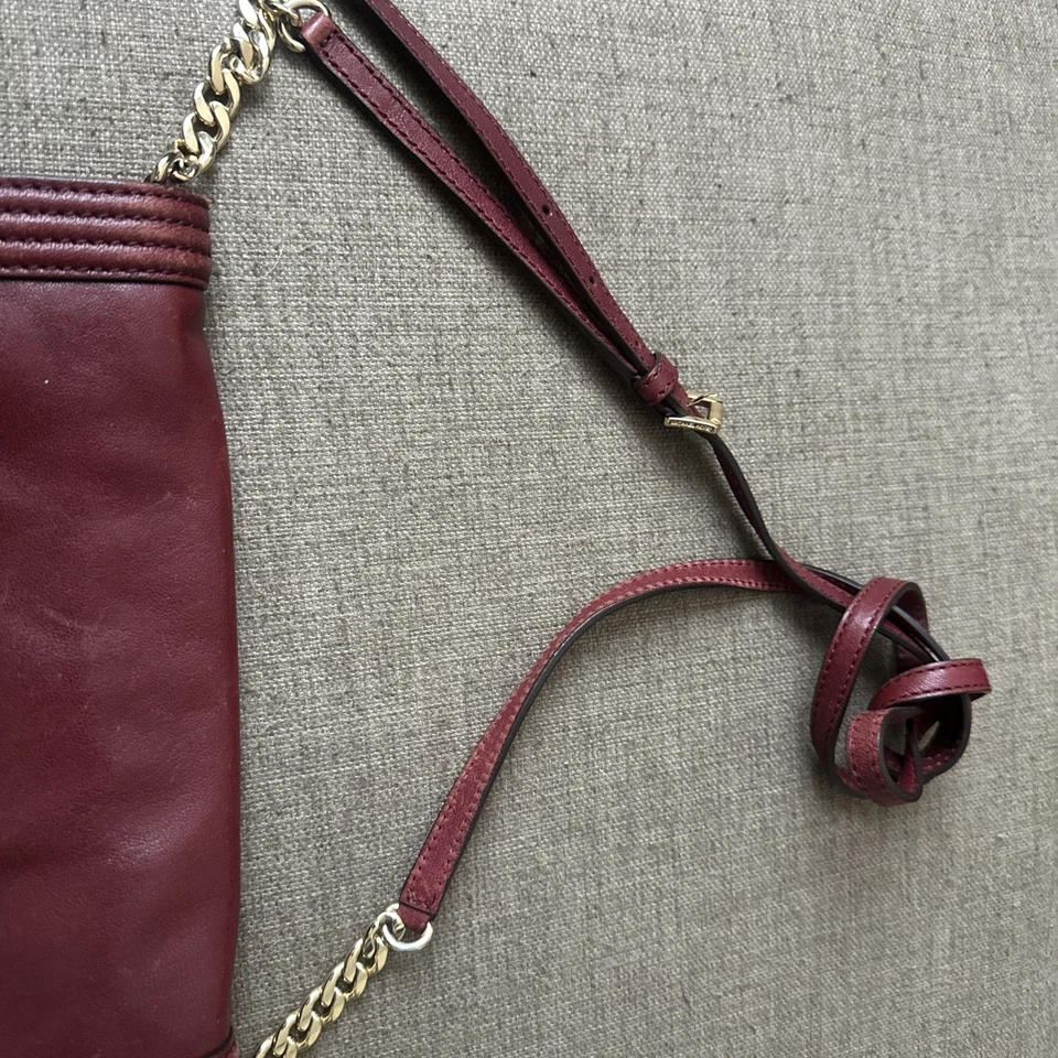 Michael Kors Fulton Women's Handbag Cinnabar Leather Bombe Clutch Crossbody Bag - Image 3 of 4