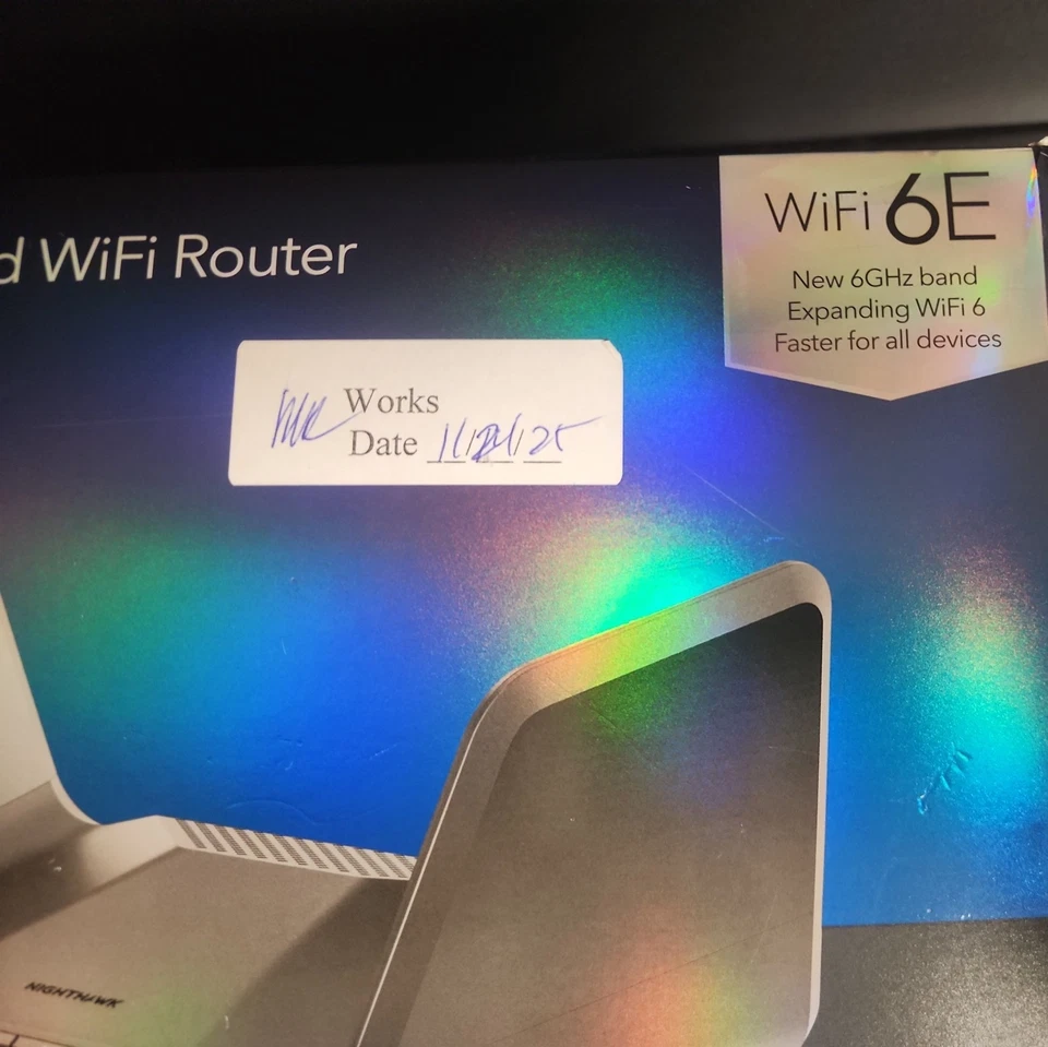Roteador Netgear Nighthawk Raxe300 Axe7800 Tri-band 7.8Gbps+ Wifi 6e preto Open bo - Imagem 2 de 4