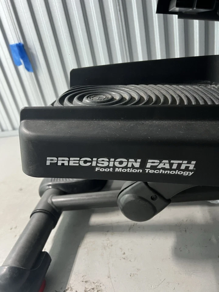 Máquina elíptica Schwinn 470 negra *¡EXCELENTE ESTADO!* **¡NUEVO!! PRECIO BAJO** Foto 3 de 4