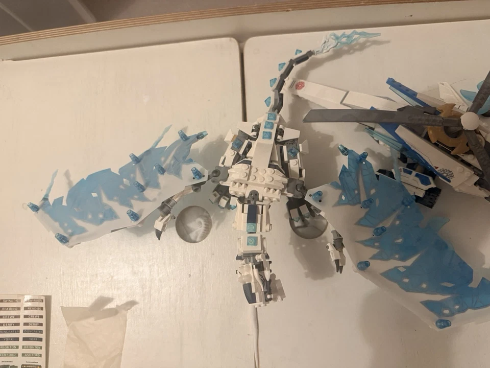 LEGO Ninjago 70678 Castle of the Forsaken Emperor, photo 2 of 3