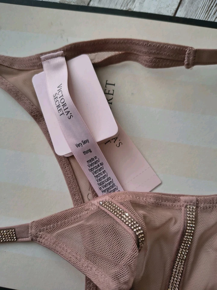 Victoria's Secret Very Sexy Shine Thong with rhinestones, size M - Image 4 of 4