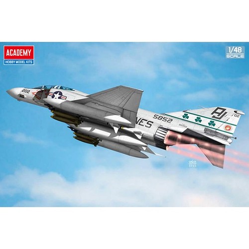 12356 1/48 F-4J Phantom Ii Vmfa-333 Trifoli Modellino in plastica assemblato - Foto 1 di 1