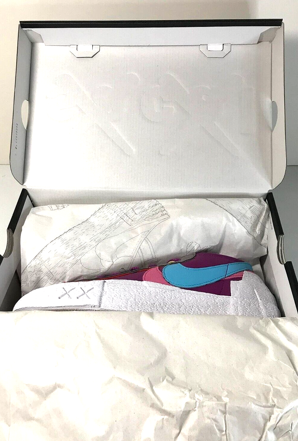 SACAI X NIKE Blazer basso Nike x Sacai x KAWS viola tramonto taglia 10 5 DS 100% AUTENTICO