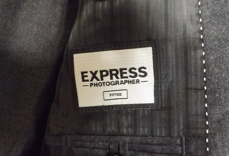 Express Men's Photographer Fit Suit 40R Solid Gray Wool 36x31 Flat Pants 2 Btn - Image 4 of 4