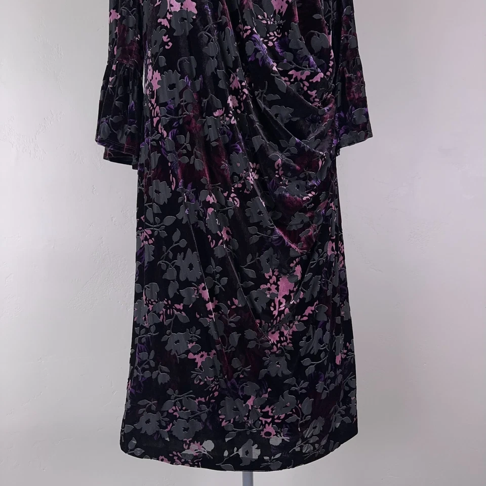 Adrianna Papell Women 22W Floral Velvet Burnout Sheath Purple Velour Bell - Image 3 of 4