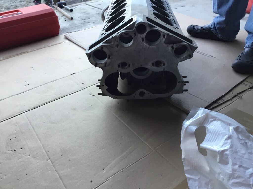 Lamborghini espada engine block