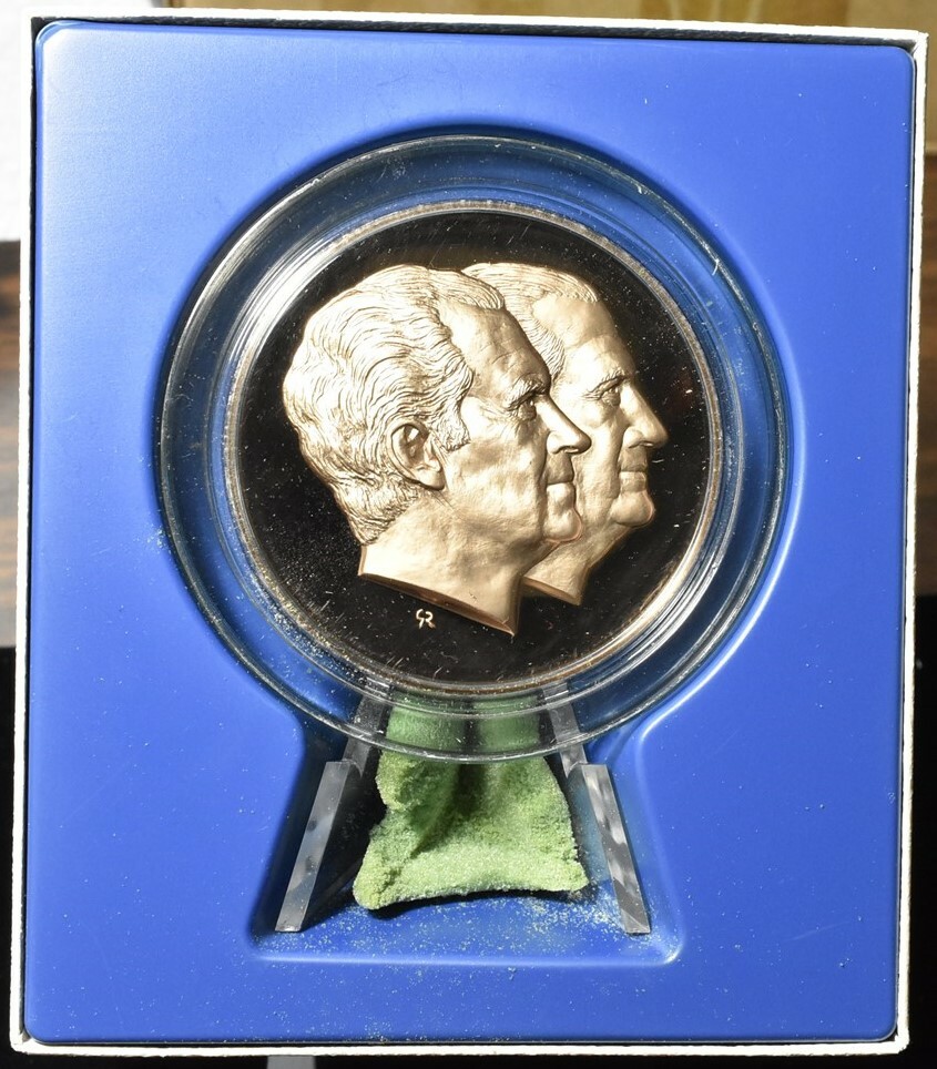 Richard Nixon & Spiro Agnew Bronze Proof Medal - The Franklin Mint