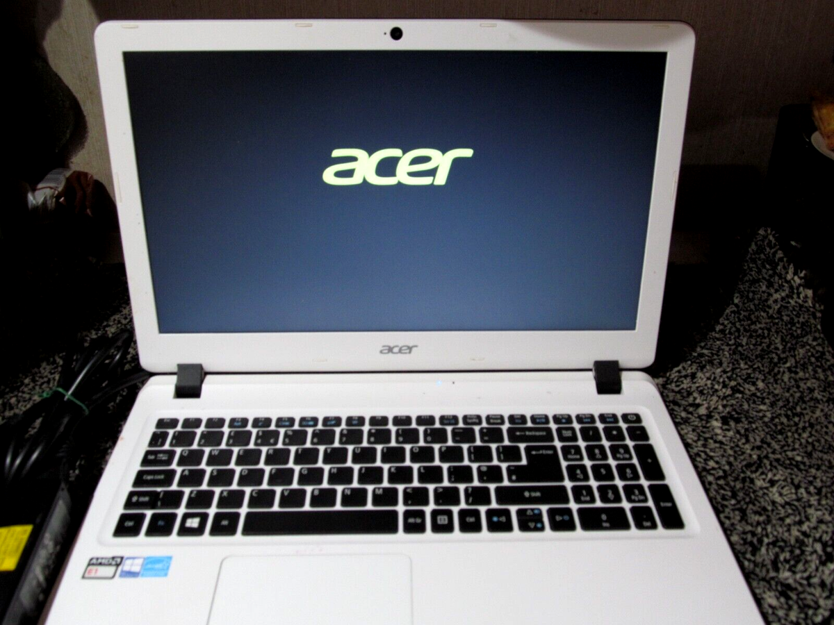 Acer N16C2 ES1-523 Laptop AMD-E1, 8GB RAM, 500GB HDD, 15.6