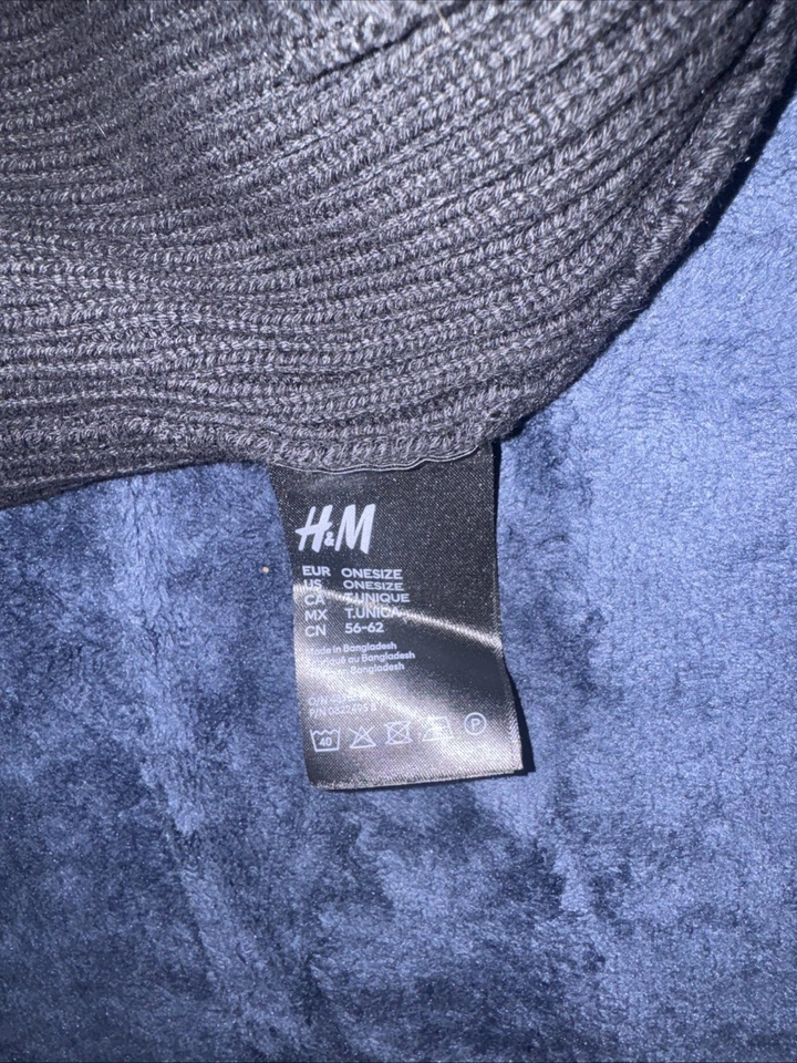 Gorro negro para hombre H&M Northicas Foto 3 de 4