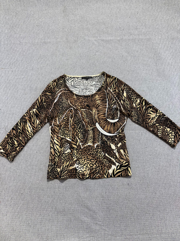 Pierri Blouse Top Womens Size Large Beige Animal Print Long Sleeve Round Neck