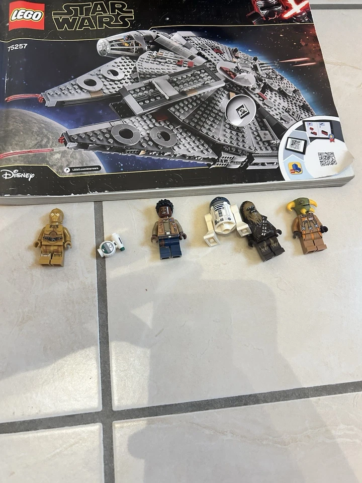 LEGO Star Wars 75257 Millennium Falcon, photo 3 sur 5