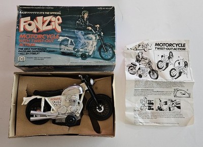 1976 Mego HAPPY DAYS FONZIE MOTORCYCLE With BOX & INSTRUCTIONS | eBay