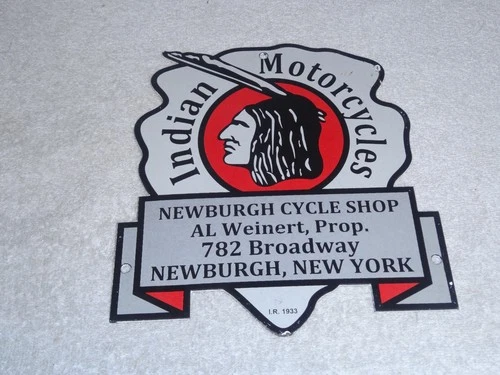 VINTAGE 1933 INDIAN MOTORCYCLES ARROWHEAD 9" PORCELAIN METAL GASOLINE & OIL SIGN