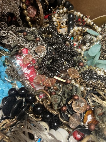 11 + Lbs HUGE Jewelry Lot Pieces Parts Craft Repair Some Wear Mix Junk J2 - Picture 11 of 11