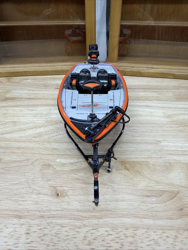 Action Nitro Castaway Boat & Trailer Looney Tunes Rematch Box Dale Earnhardt Jr - Image 3 of 4