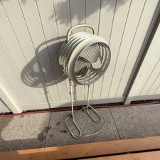 Vintage Westinghouse Mobilaire Pedestal Fan W/ wheels Working Great Model 16MA2