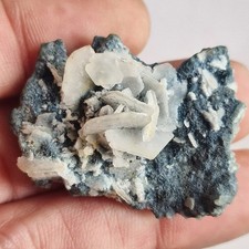 Vorobyevit (Rosterit) Alkali-Cesium Beryll 40ct. Extrem selten. Afghanistan. 