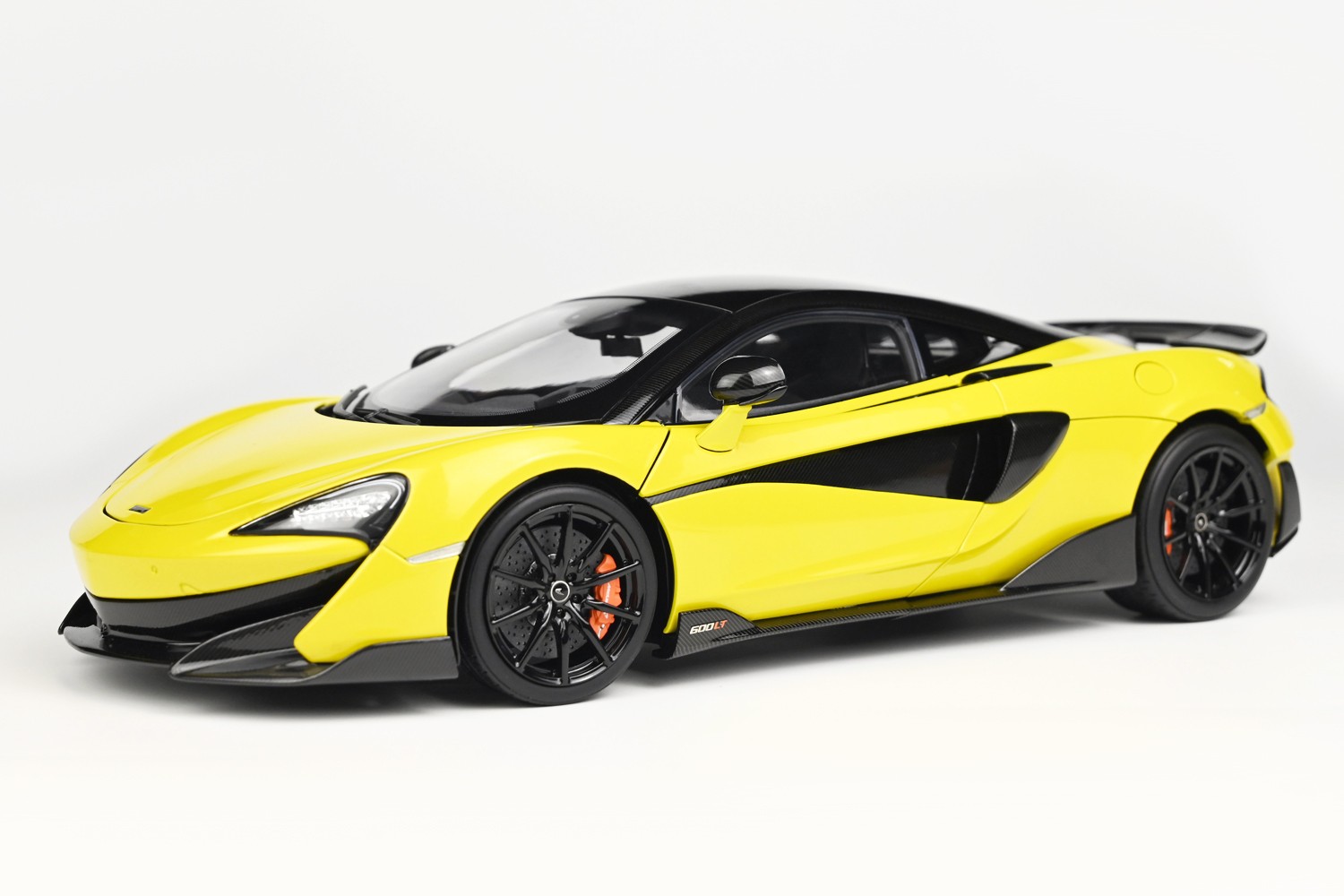 LCD Models 1:18 McLAREN 600LT YELLOW Limited Edition Modellauto