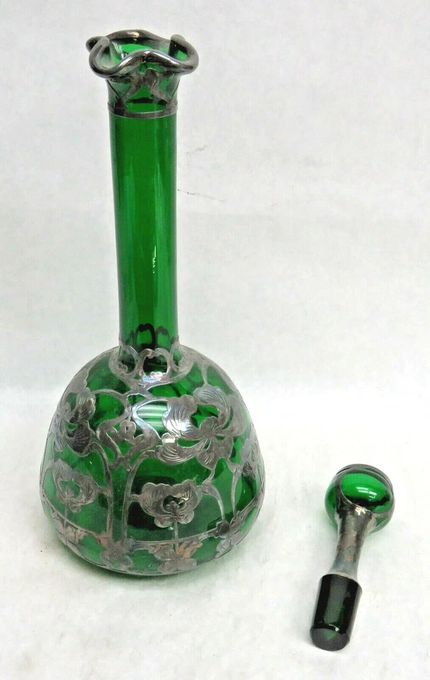 SUPERPOSICIÓN DE PLATA ESTERLINA Y CRISTAL VERDE PANTALLA JARRA 12,5" ERA ART NOUVEAU Foto 2 de 4