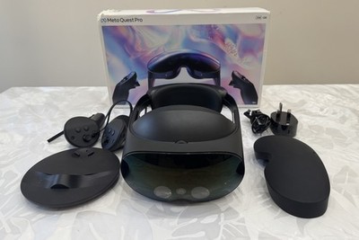 Meta Quest Pro 256GB + Ladestation + Box