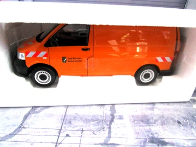 VW Volkswagen T5 Transporter 2003 Bus Kommunalfahrzeug  188618  Norev  1:18 - Bild 1 von 4