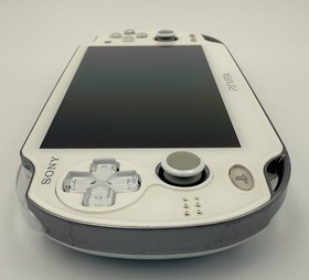 Sony PS Vita PCH-1000 PCH 1000 Console White w/16GB memory card - Very Good