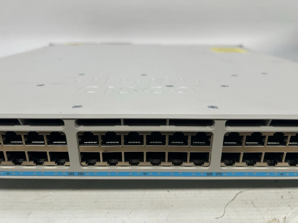 Cisco Catalyst C9300-NM-2G Commutateur Ethernet 2x 40G - C9300-48UN-A V07 - Photo 3/4