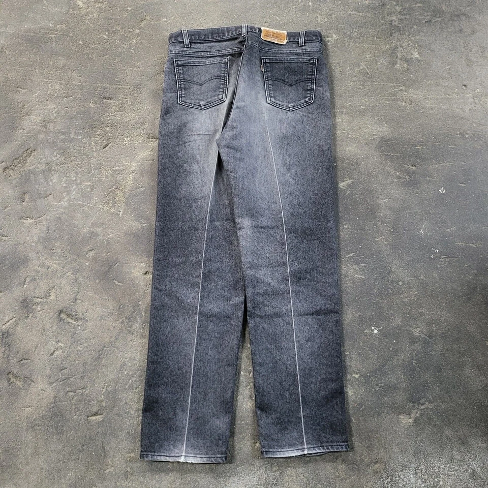 Jeans Levi's Vintage 540 Talla 36x33 EE. UU. Negros Relajados Desteñidos Denim Años 90 Etiqueta 36x34 Foto 4 de 4