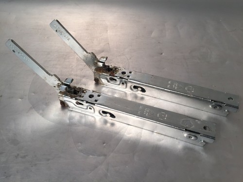 AEG E30502-5W  Backofen Herd Ofen Türscharnier Scharnier Set 387077001 #527-3