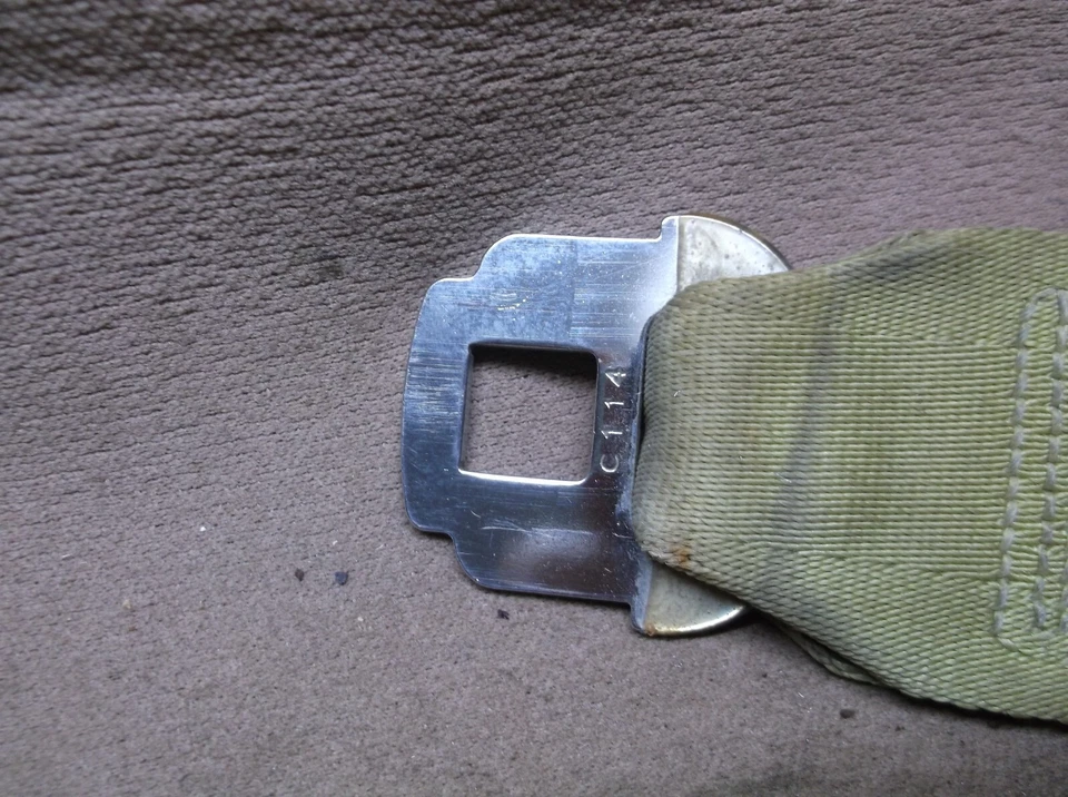 Cinturón de seguridad trasero masculino Mercury Cougar XR7 1973 Ford Mustang Green Bay moldura 10/73 Foto 2 de 4